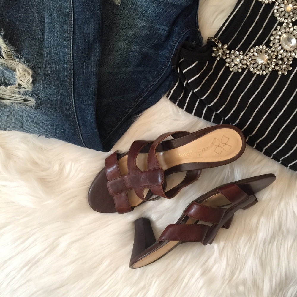Naturalizer Sandals